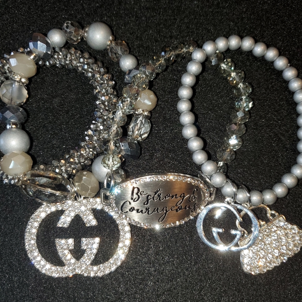 Bracelets - Picture 3 of 8